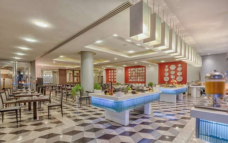 Hotel Ax ? The Palace