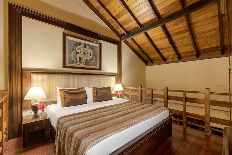 Hotel Amaya Hills
