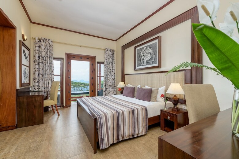 Hotel Amaya Hills