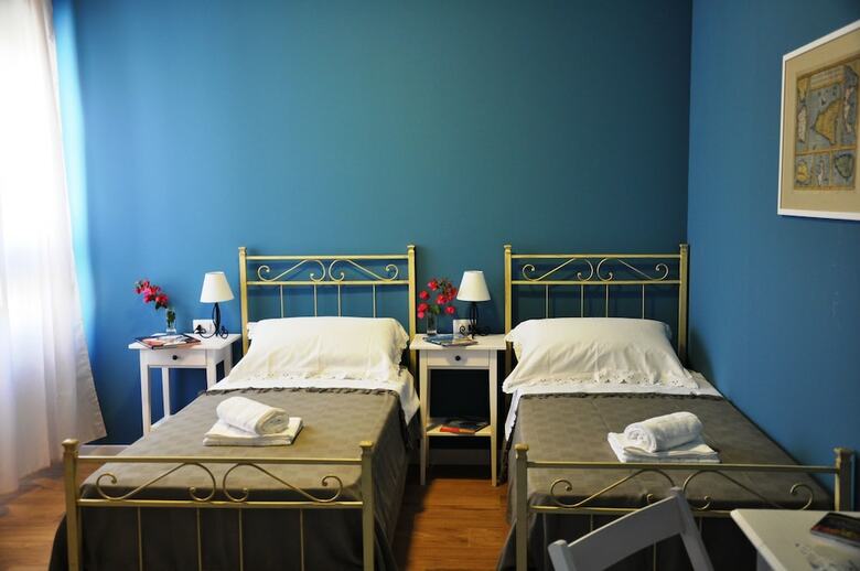 Hotel Marcella House