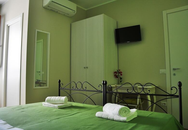 Hotel Marcella House
