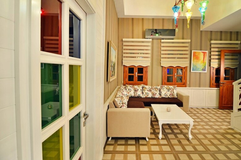 Mia Boutique Hotel