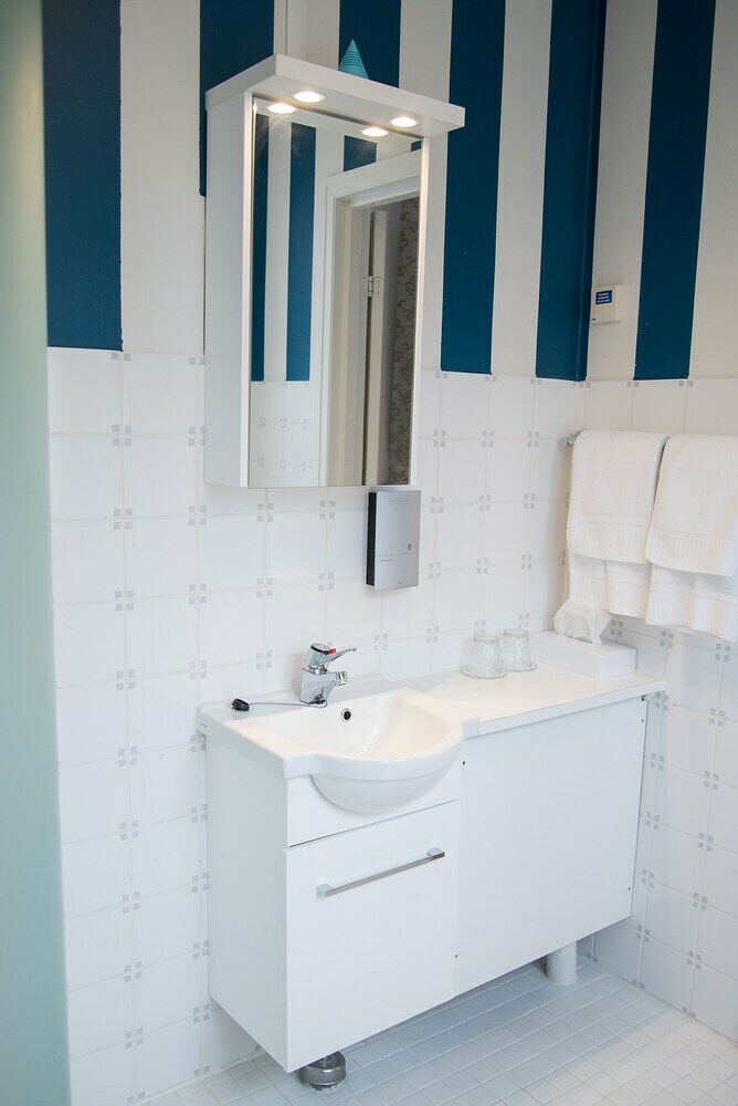 Hotel Mustion Linna