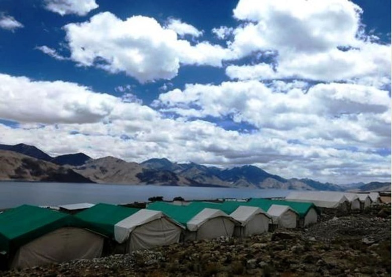 Tih Camp Blue Waters - Pangong