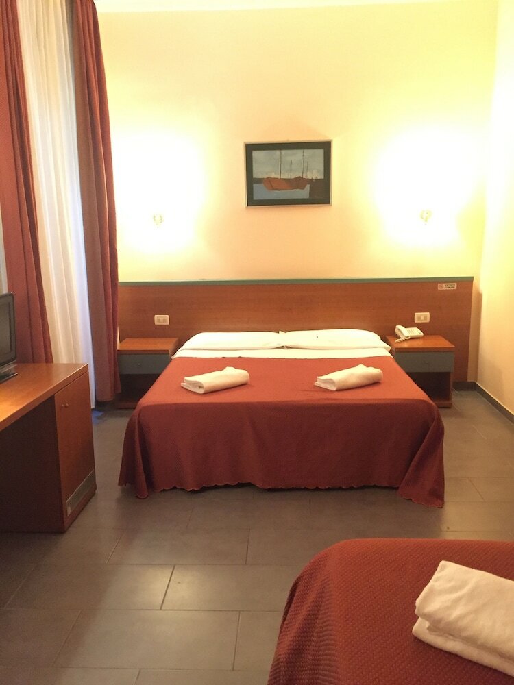 Hotel Center 3