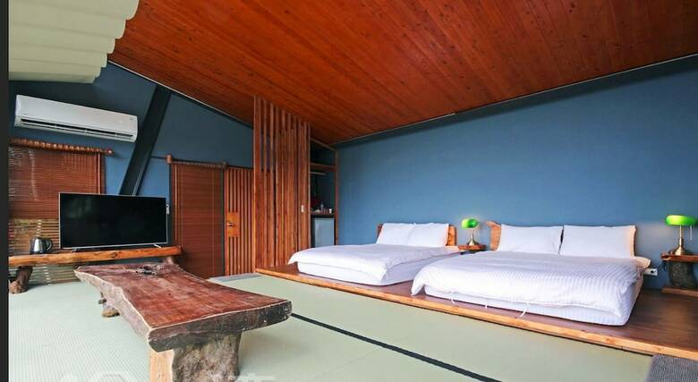 Hostal Yue Lake Backpackers
