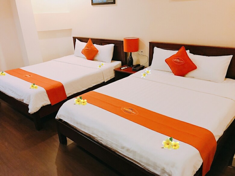 Golden Star Hotel