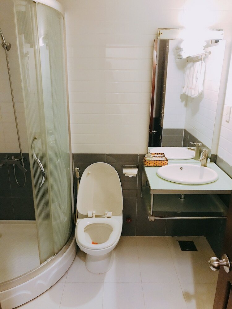 Golden Star Hotel