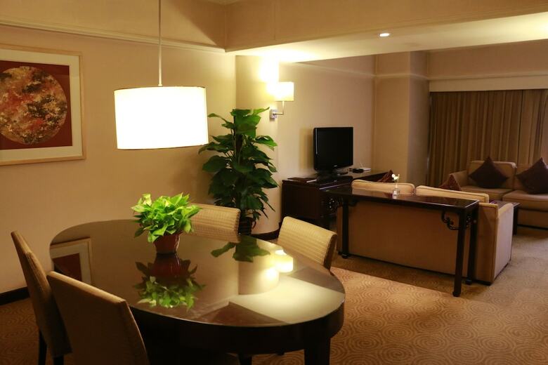 Golden Flower Hotel