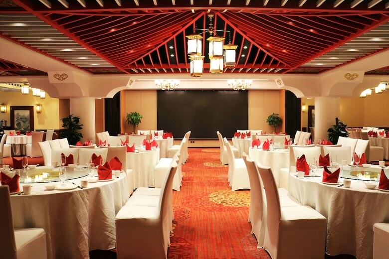 Golden Flower Hotel