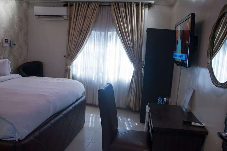 Dv8 Hotels