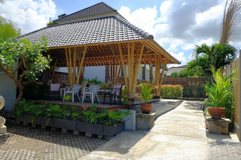Hotel Tevana