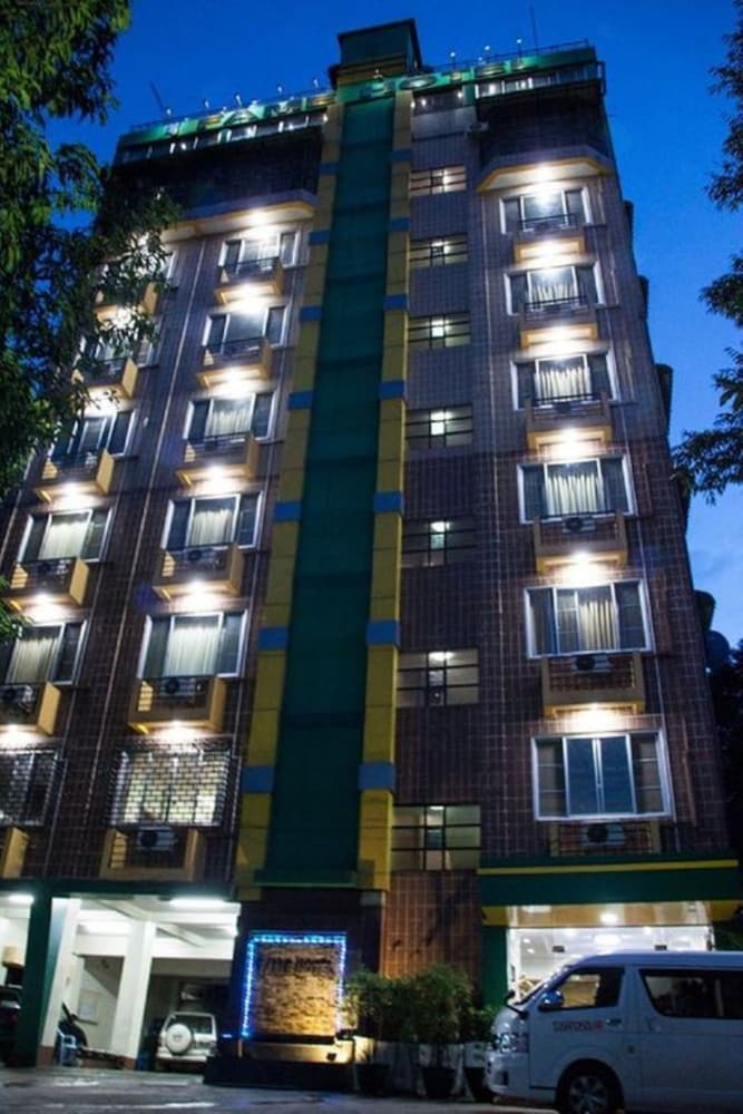 Fame Hotel Yangon