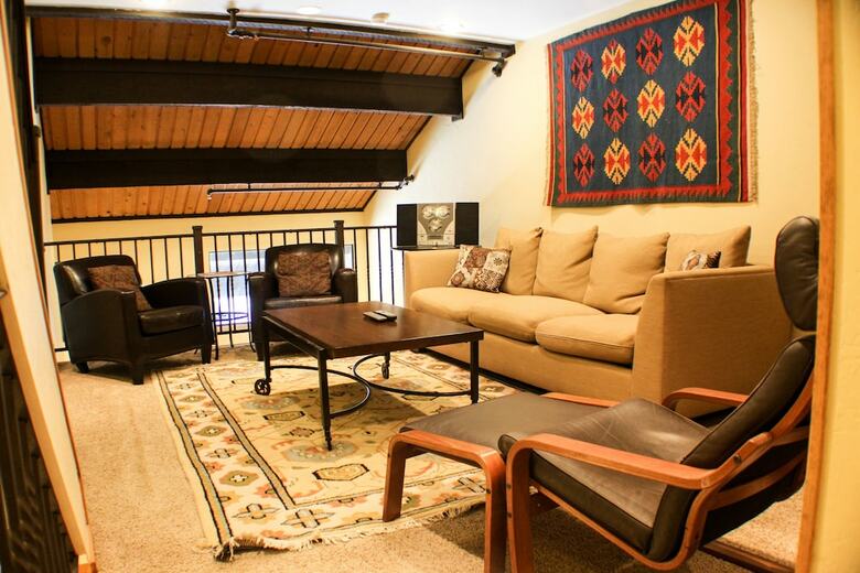 Axtel Condominiums By Cb Lodging