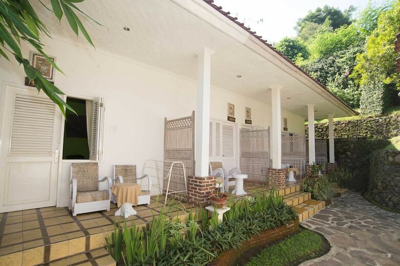 Sendok Hotel