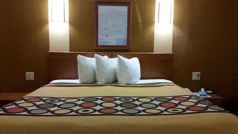 Motel Super 8 By Wyndham Waco/mall Area Tx