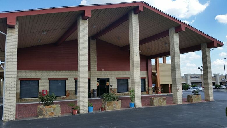 Motel Super 8 By Wyndham Waco/mall Area Tx