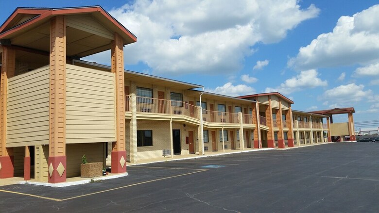 Motel Super 8 By Wyndham Waco/mall Area Tx