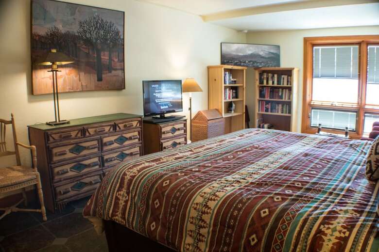 Columbine Condominiums By Cb Lodging
