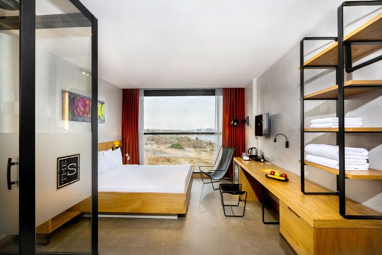 The S, Ascend Hotel Collection