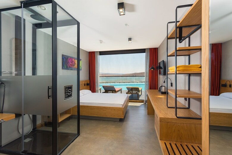 The S, Ascend Hotel Collection