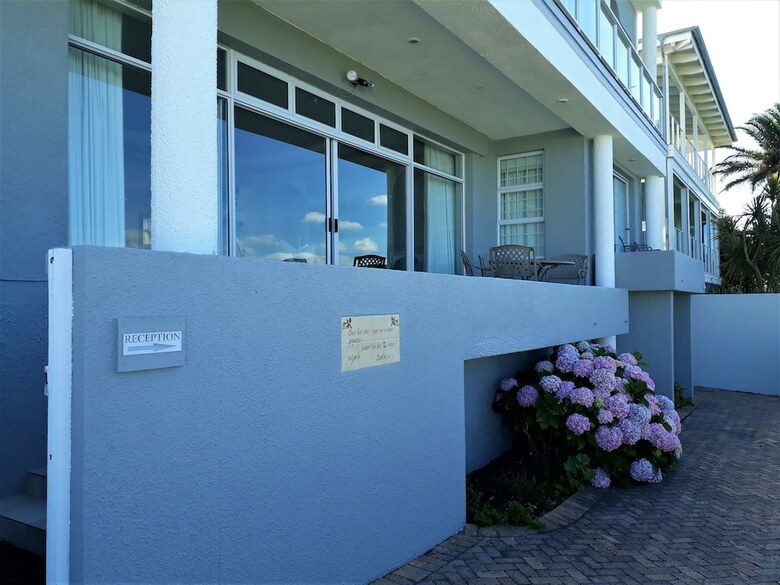 Hotel Hermanus Beachfront Lodge