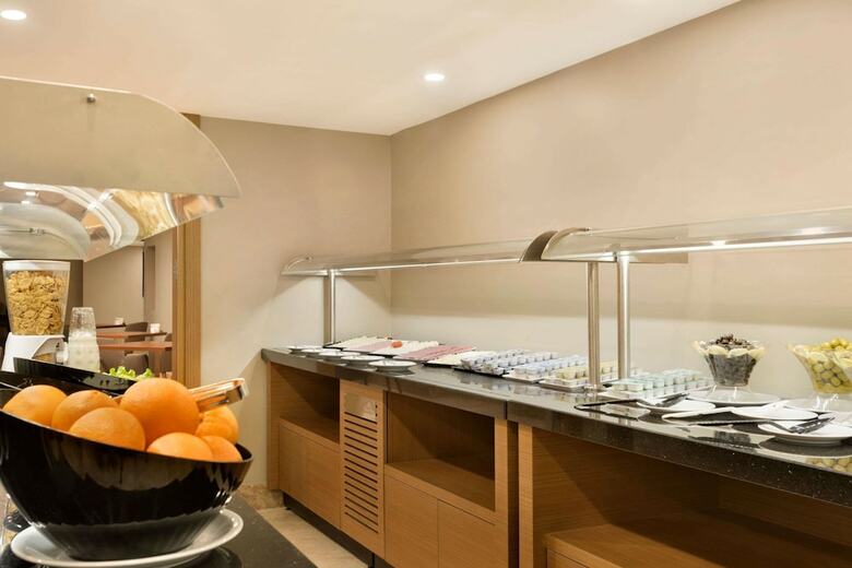 Hotel Ramada Encore By Wyndham Gebze