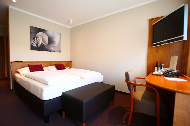 Hotel Straubs Sch�ne Aussicht
