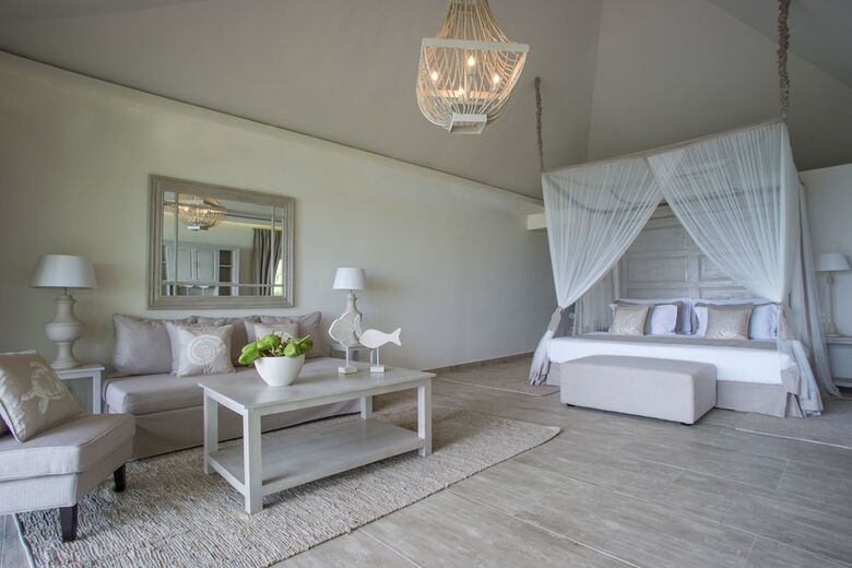 Hotel Zawadi Beach Villas