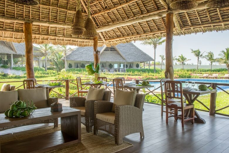 Hotel Zawadi Beach Villas