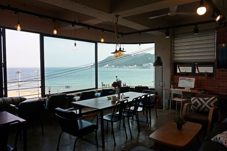Hostal Flat B Hostel - Hostel