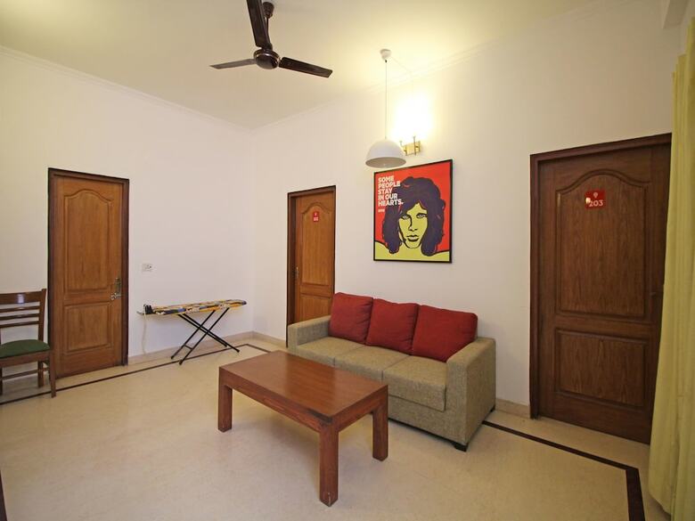 Hotel Oyo Flagship 592 Hauz Khas Village