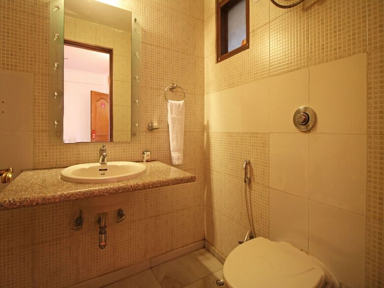 Hotel Oyo Flagship 592 Hauz Khas Village