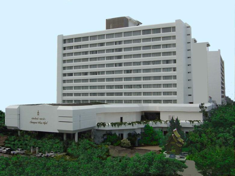 Chiang Mai Plaza Hotel
