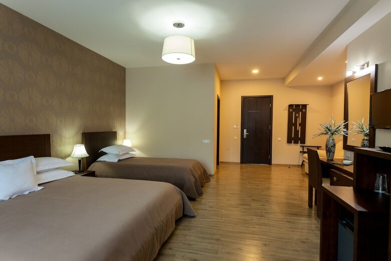 Hotel And Spa Crystal