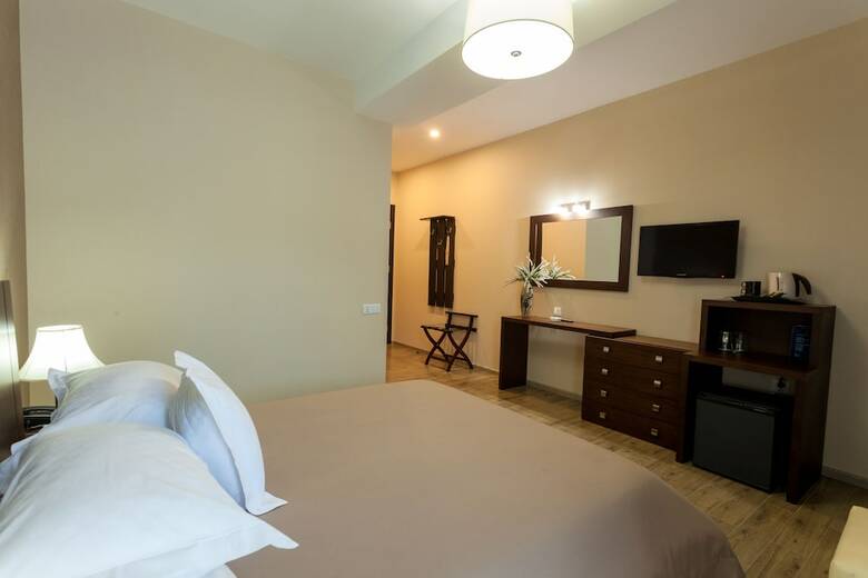 Hotel And Spa Crystal