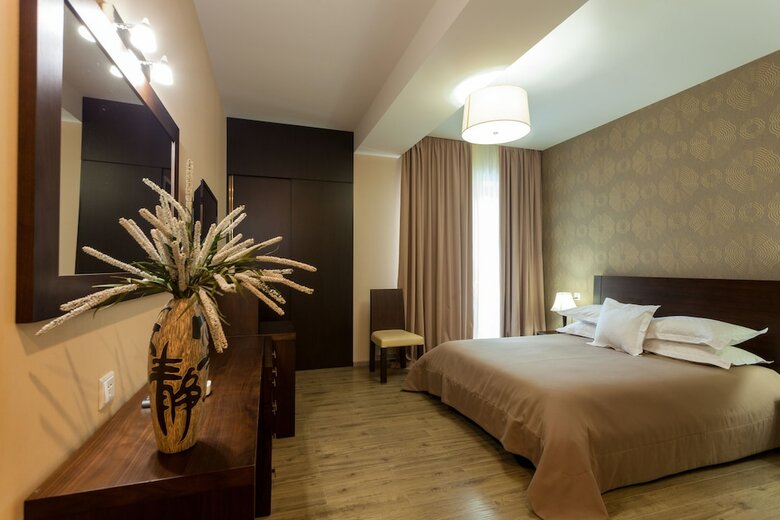 Hotel And Spa Crystal