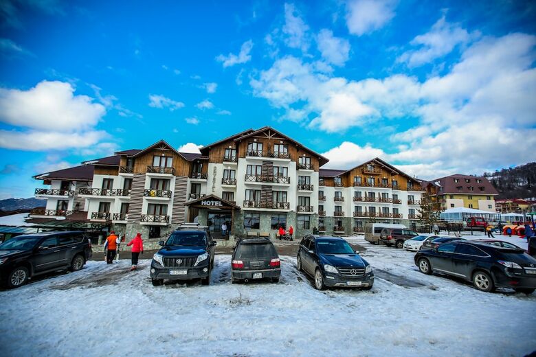 Hotel And Spa Crystal