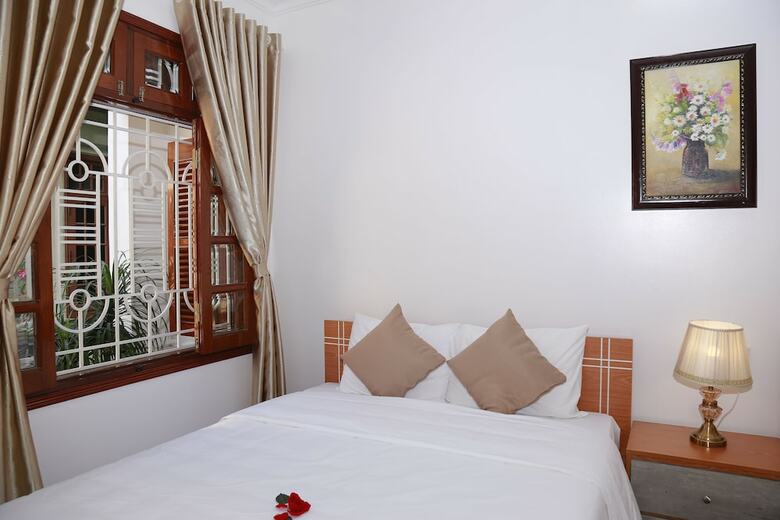 Moon & Sun Hotel
