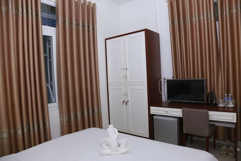 Moon & Sun Hotel