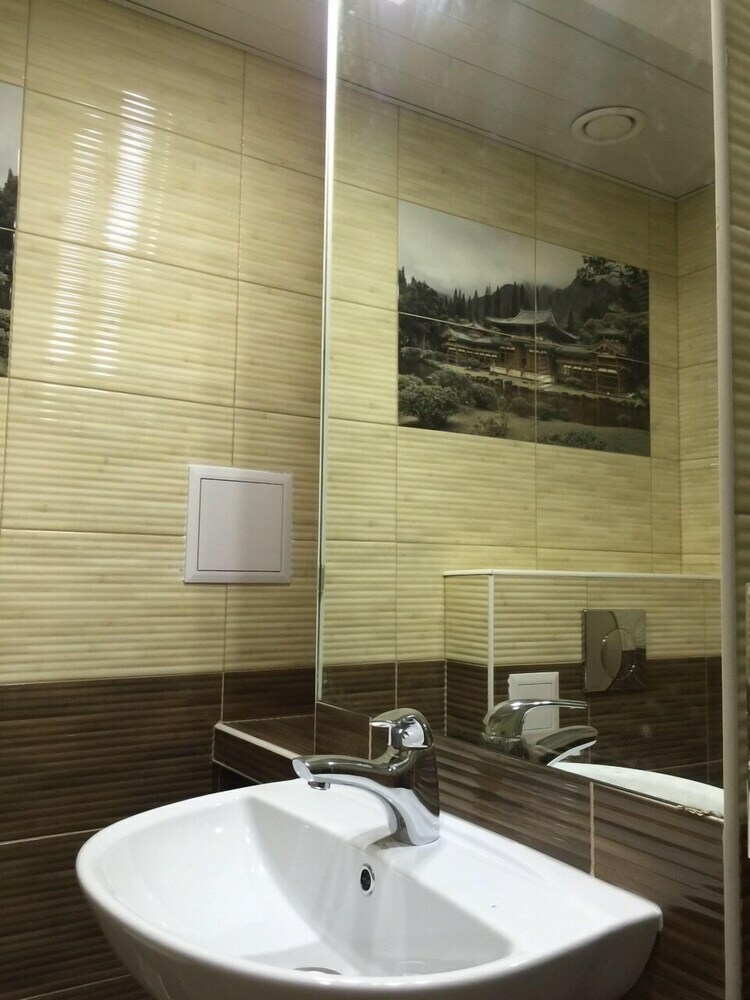 Stony Island Hotel At Blagodatnaya