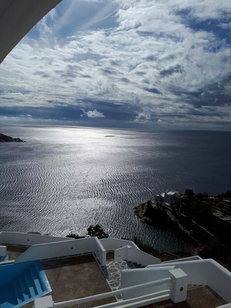 Petradi Hotel