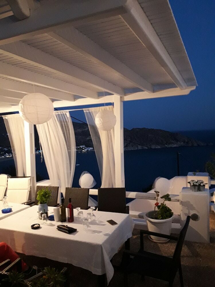 Petradi Hotel