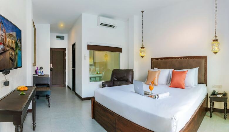 Ai Pai Hotel