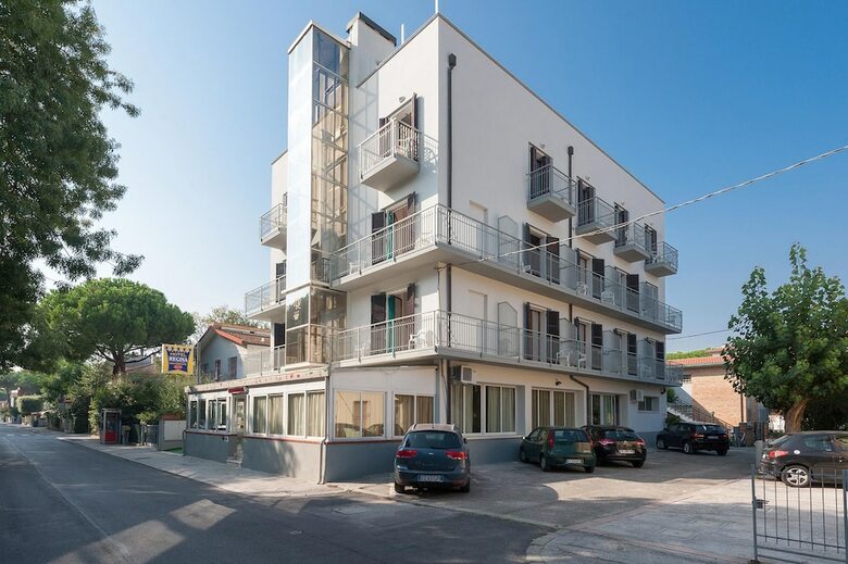 Regina Hotel E Ristorante