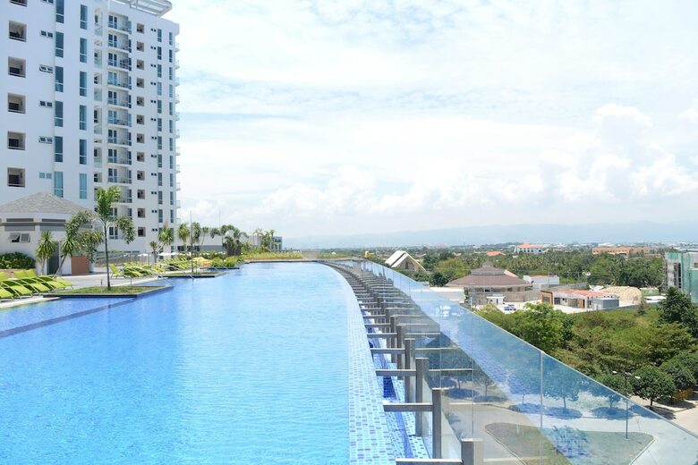 Aparthotel Newtown Blvd