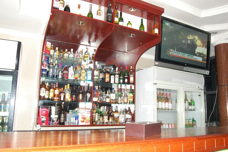 Nemax Royal Hotel