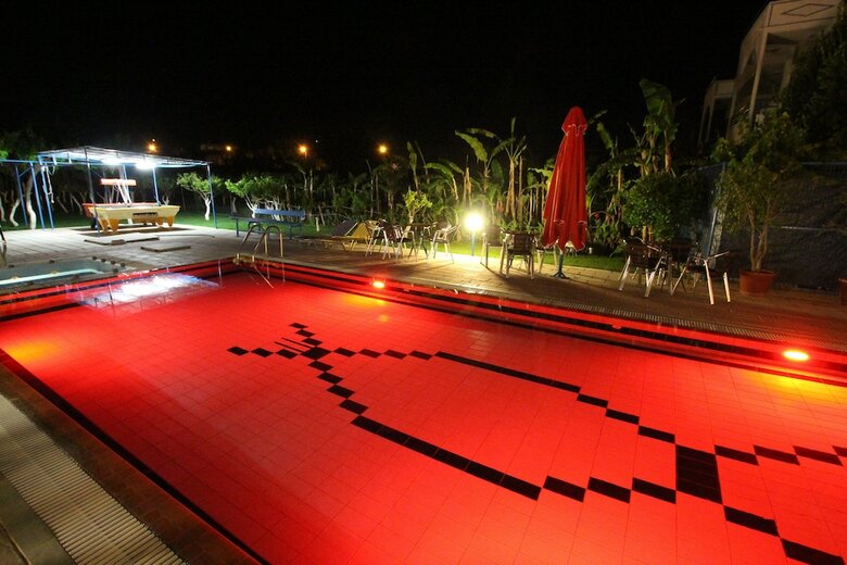 Garden Hotel