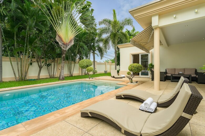 Luxury Pool Villa Srv