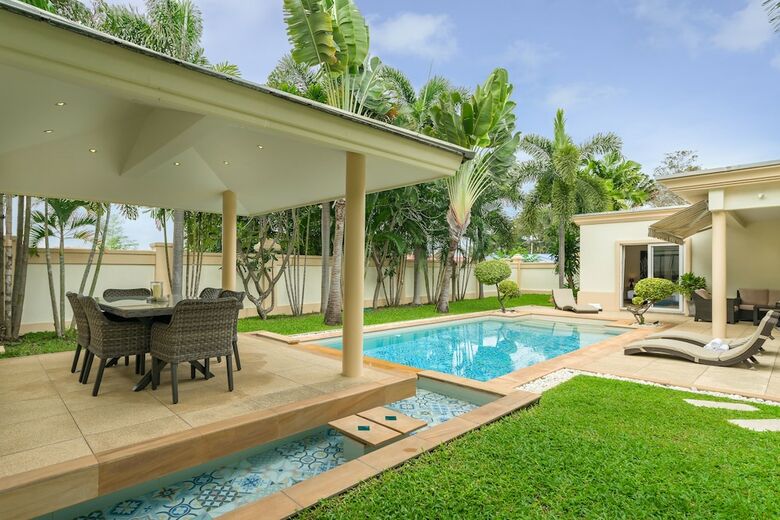 Luxury Pool Villa Srv